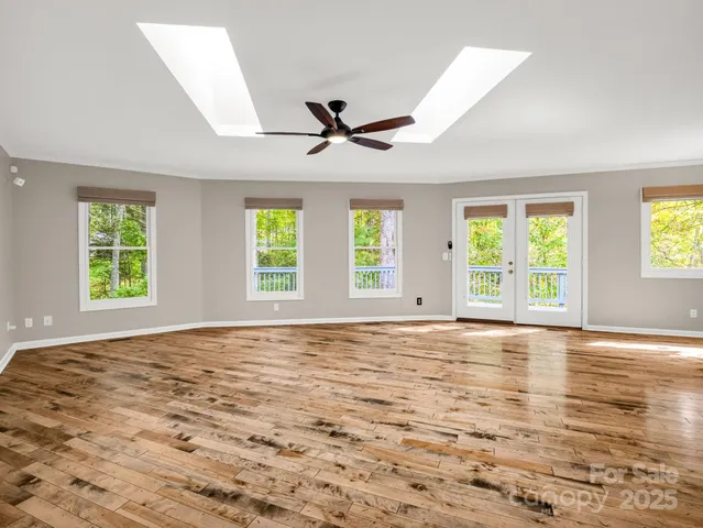 $449,900 | 204 Pine Berry Circle, Hendersonville, NC 28739