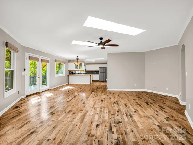 $449,900 | 204 Pine Berry Circle, Hendersonville, NC 28739