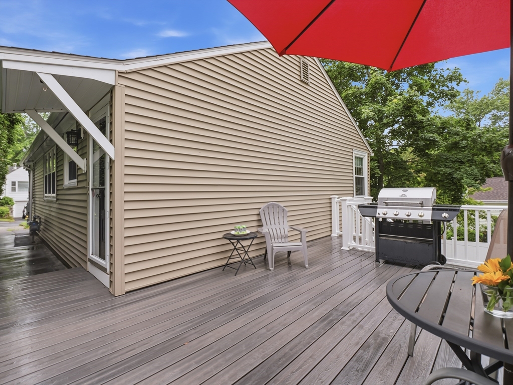 19 Florence Road Methuen, MA 01844 - Photo 34 of 40