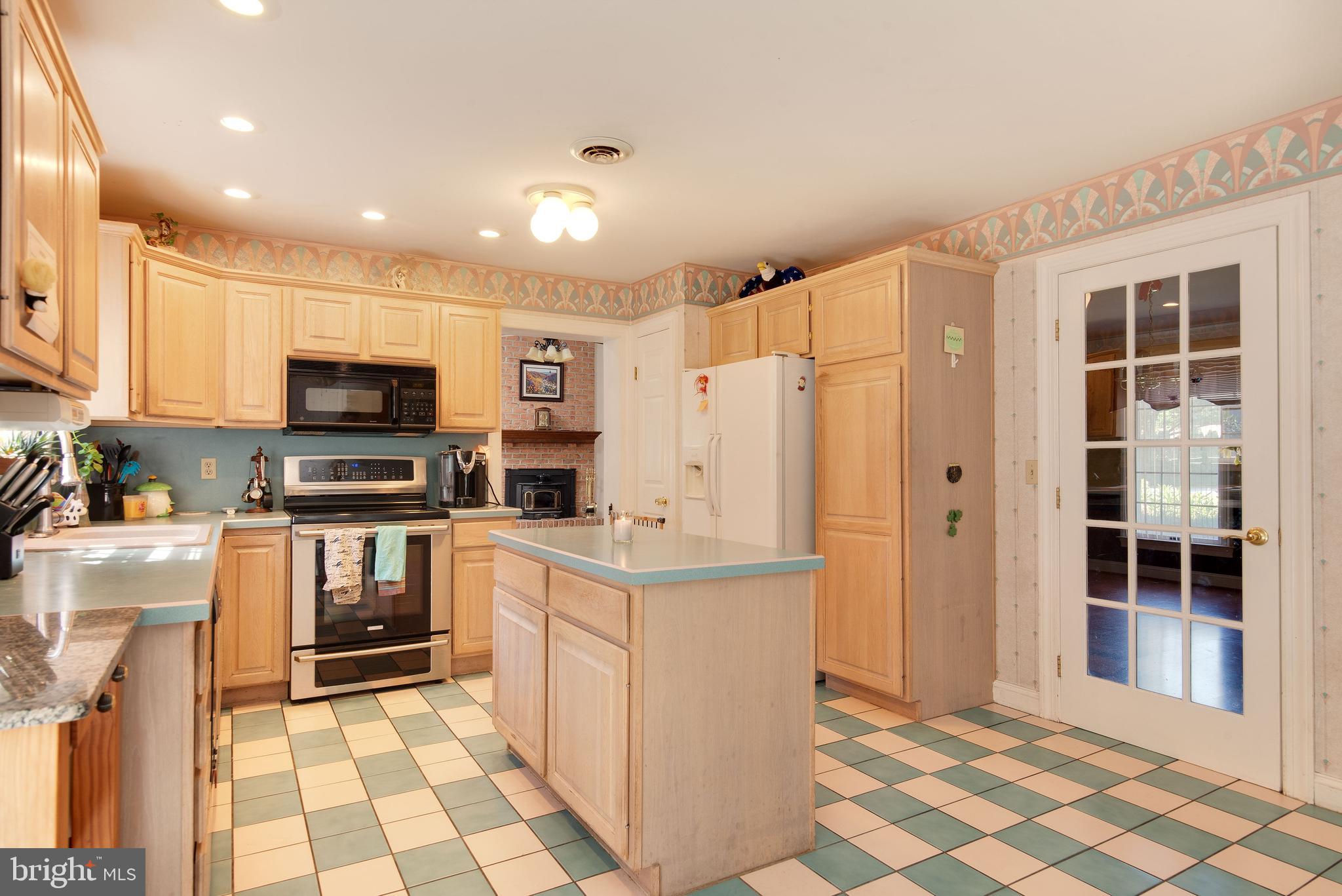 2 Tully Lane Reading, PA 19601 - Photo 12 of 32 Kitchen