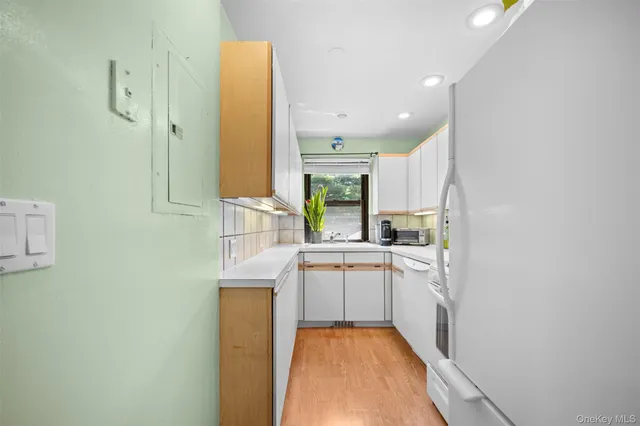 $289,000 | 29 West Mill Drive, Unit 10A, Great Neck, NY 11021