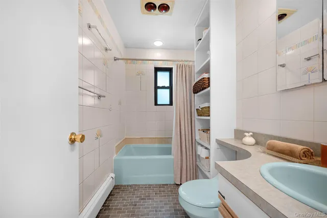 $289,000 | 29 West Mill Drive, Unit 10A, Great Neck, NY 11021