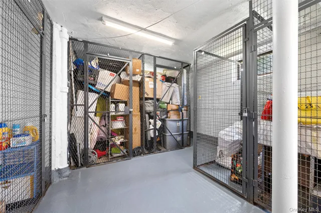 $289,000 | 29 West Mill Drive, Unit 10A, Great Neck, NY 11021