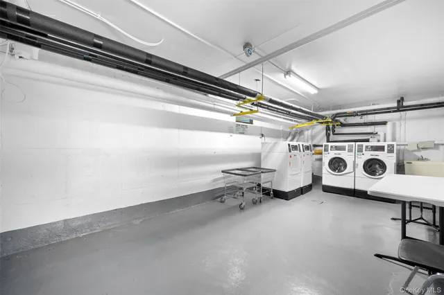 $289,000 | 29 West Mill Drive, Unit 10A, Great Neck, NY 11021