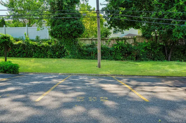 $289,000 | 29 West Mill Drive, Unit 10A, Great Neck, NY 11021