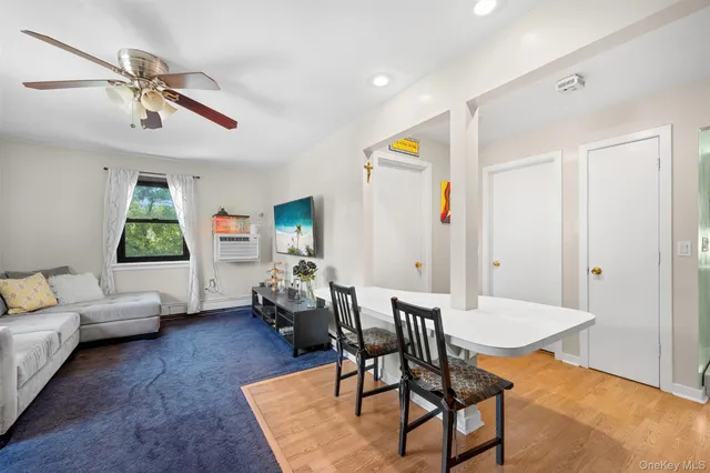 $289,000 | 29 West Mill Drive, Unit 10A, Great Neck, NY 11021