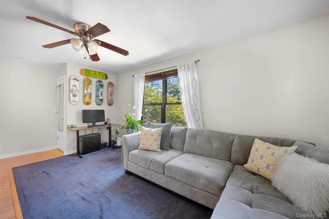 $289,000 | 29 West Mill Drive, Unit 10A, Great Neck, NY 11021