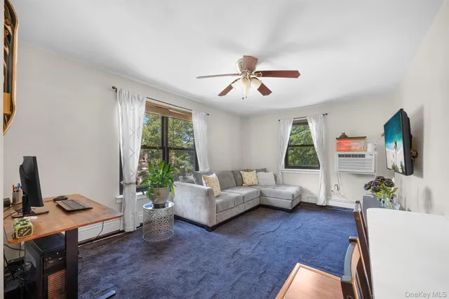 $289,000 | 29 West Mill Drive, Unit 10A, Great Neck, NY 11021