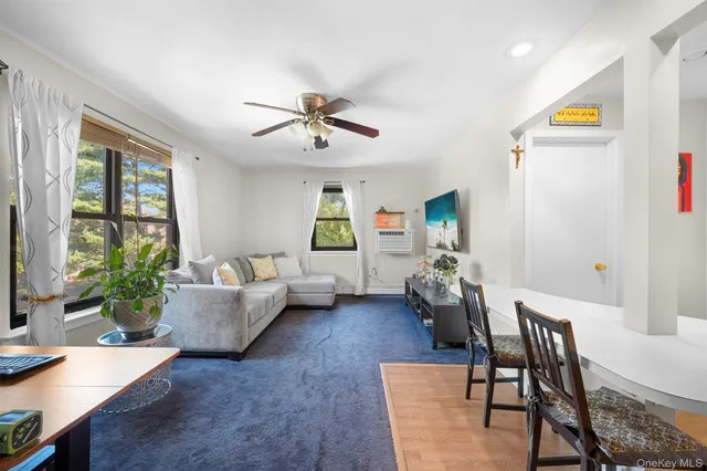 $289,000 | 29 West Mill Drive, Unit 10A, Great Neck, NY 11021