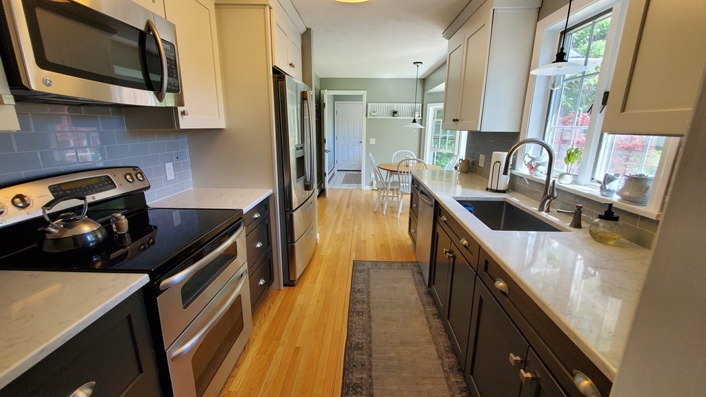179 Doyle Road Holden, MA 01520 - Photo 16 of 41 Gallery Image 16