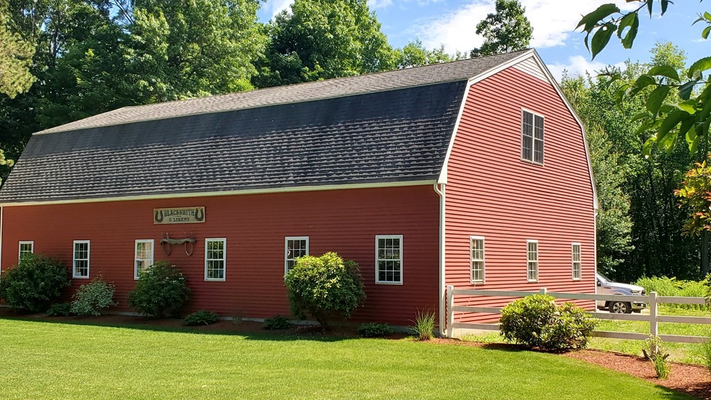 179 Doyle Road Holden, MA 01520 - Photo 5 of 41 Gallery Image 5