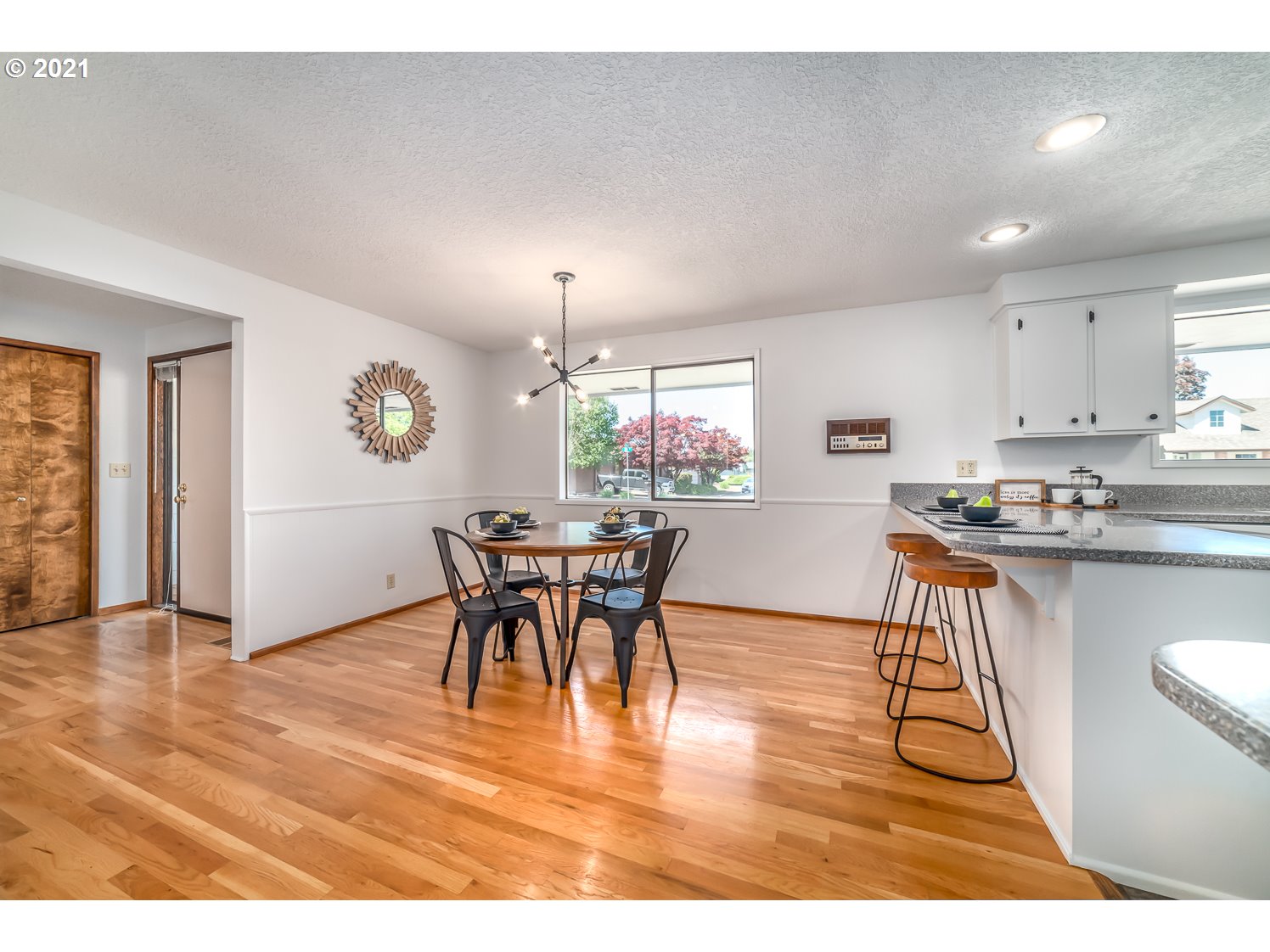 2197 North 23rd Street Springfield, OR 97477 - Photo 8 of 29