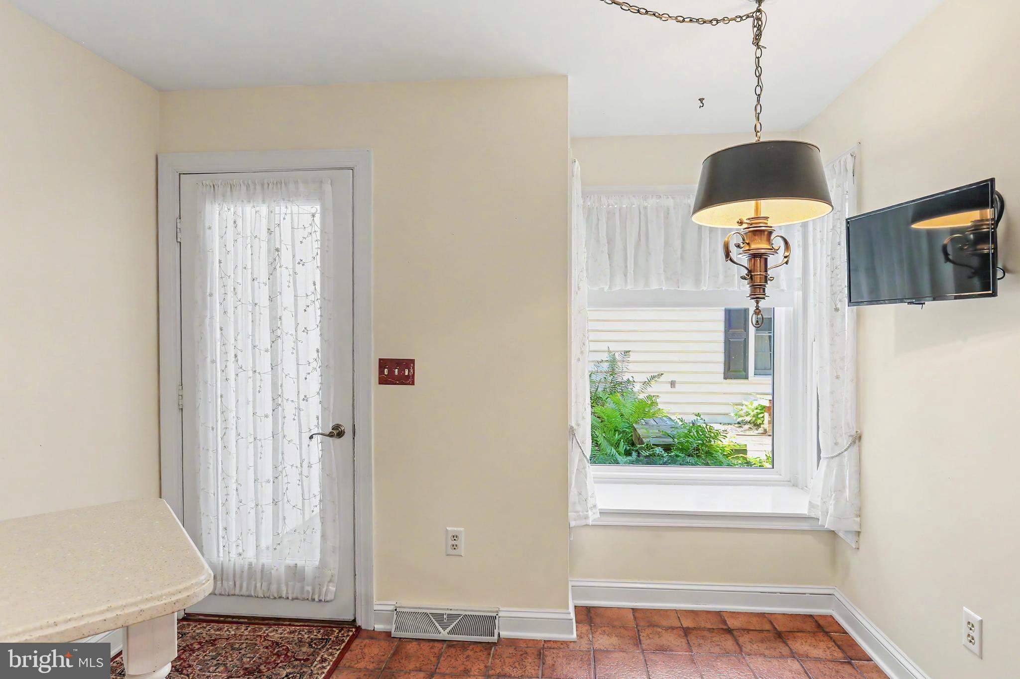 210 Allendale Road Mechanicsburg, PA 17055 - Photo 8 of 32