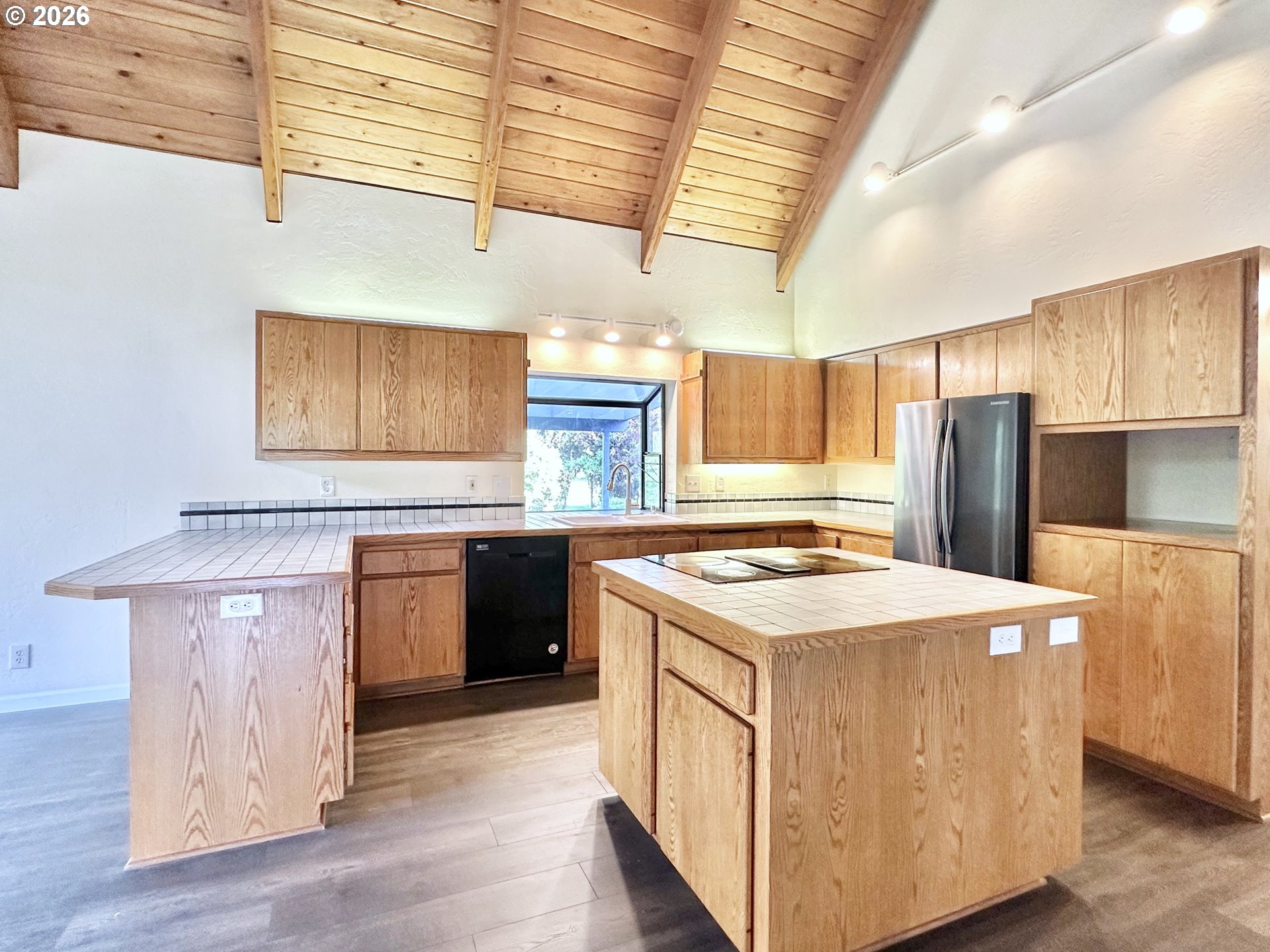 89237 Sheffler Road Elmira, OR 97437 - Photo 5 of 48