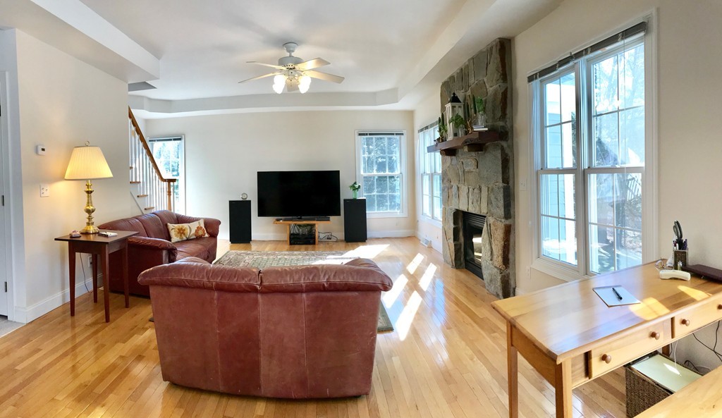 28 Summerfield Road Amherst, MA 01002 - Photo 2 of 30 Gallery Image 2