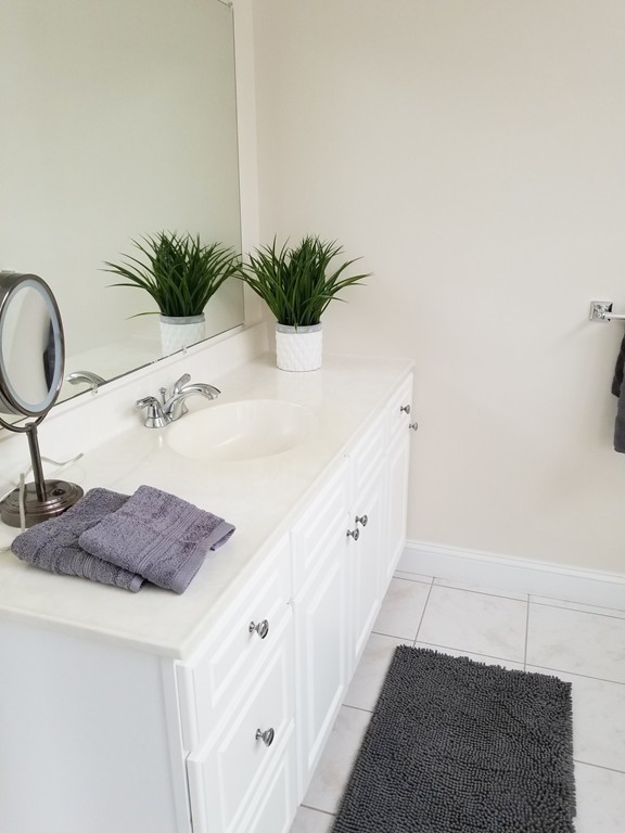 28 Summerfield Road Amherst, MA 01002 - Photo 23 of 30 Gallery Image 23