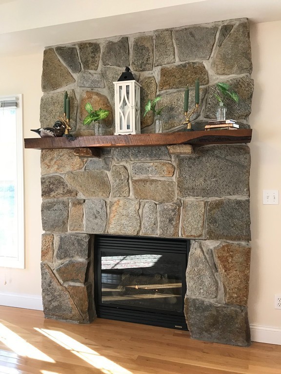 28 Summerfield Road Amherst, MA 01002 - Photo 5 of 30 Gallery Image 5
