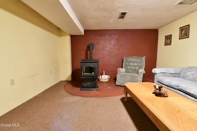 $259,900 | 128 Pilling Drive, Fonda, NY 12068