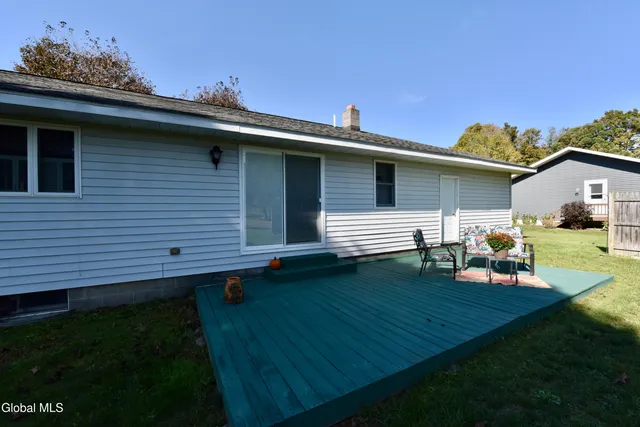 $259,900 | 128 Pilling Drive, Fonda, NY 12068