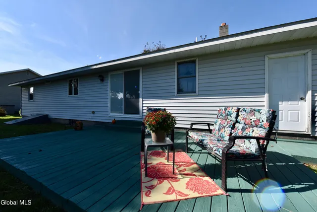 $259,900 | 128 Pilling Drive, Fonda, NY 12068