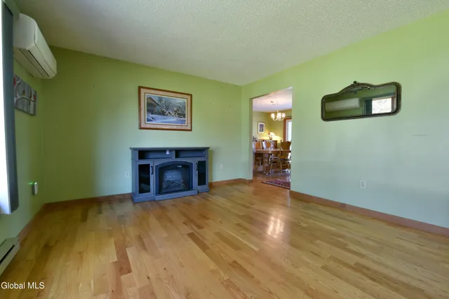 $259,900 | 128 Pilling Drive, Fonda, NY 12068