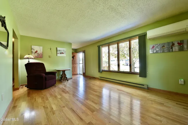 $259,900 | 128 Pilling Drive, Fonda, NY 12068