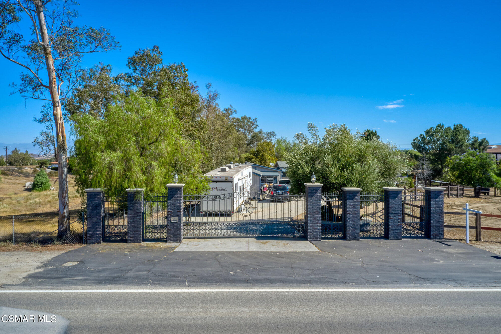 17498 Santa Rosa Mine Road Perris, CA 92570 - Photo 13 of 55 a building view