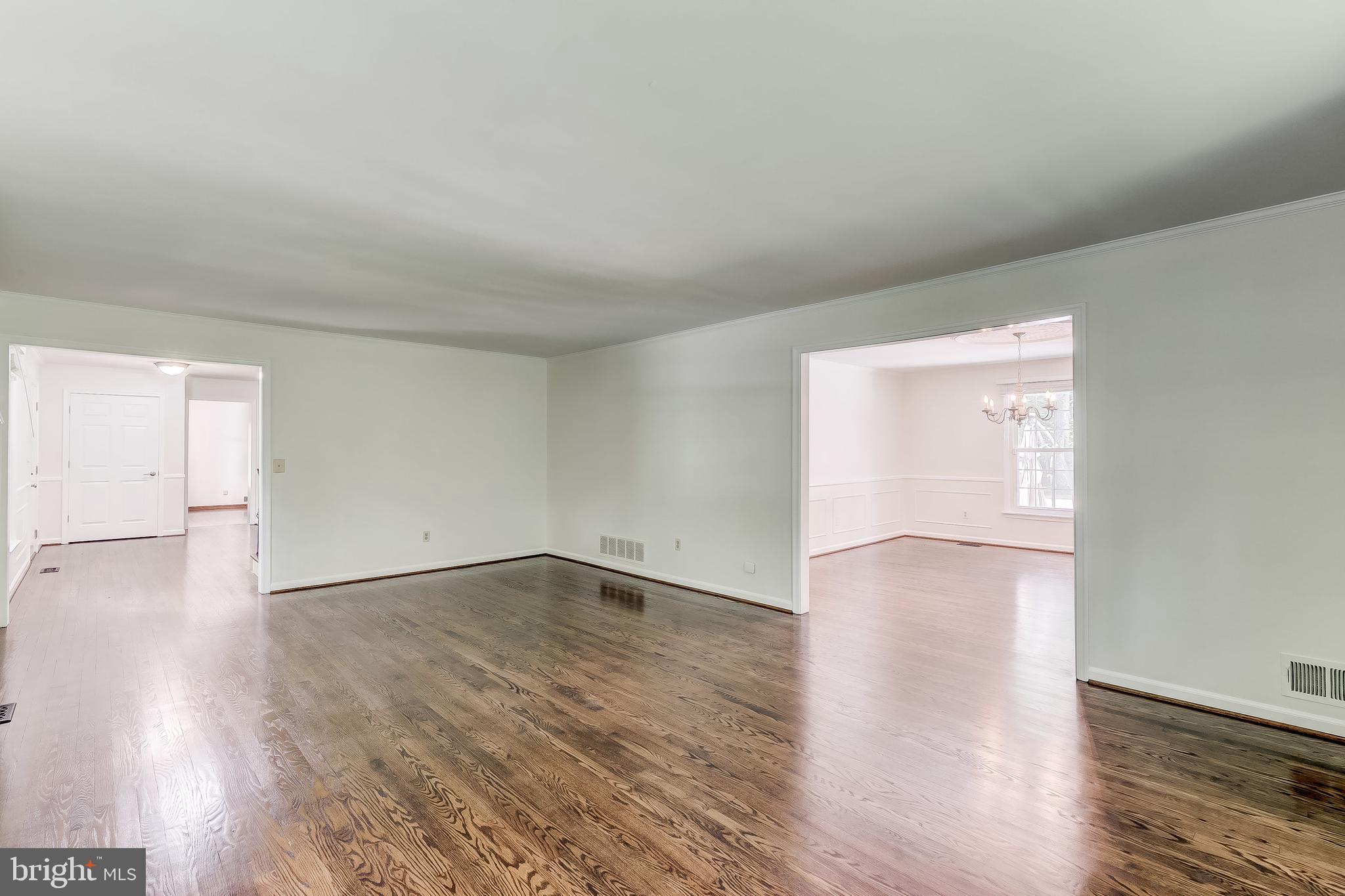 12500 Timber Grove Road Reisterstown, MD 21136 - Photo 13 of 89 Living Room