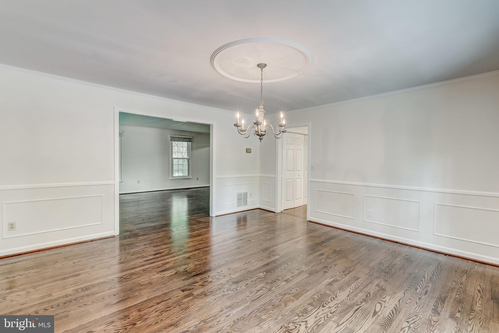 12500 Timber Grove Road Reisterstown, MD 21136 - Photo 15 of 89 Dining Room