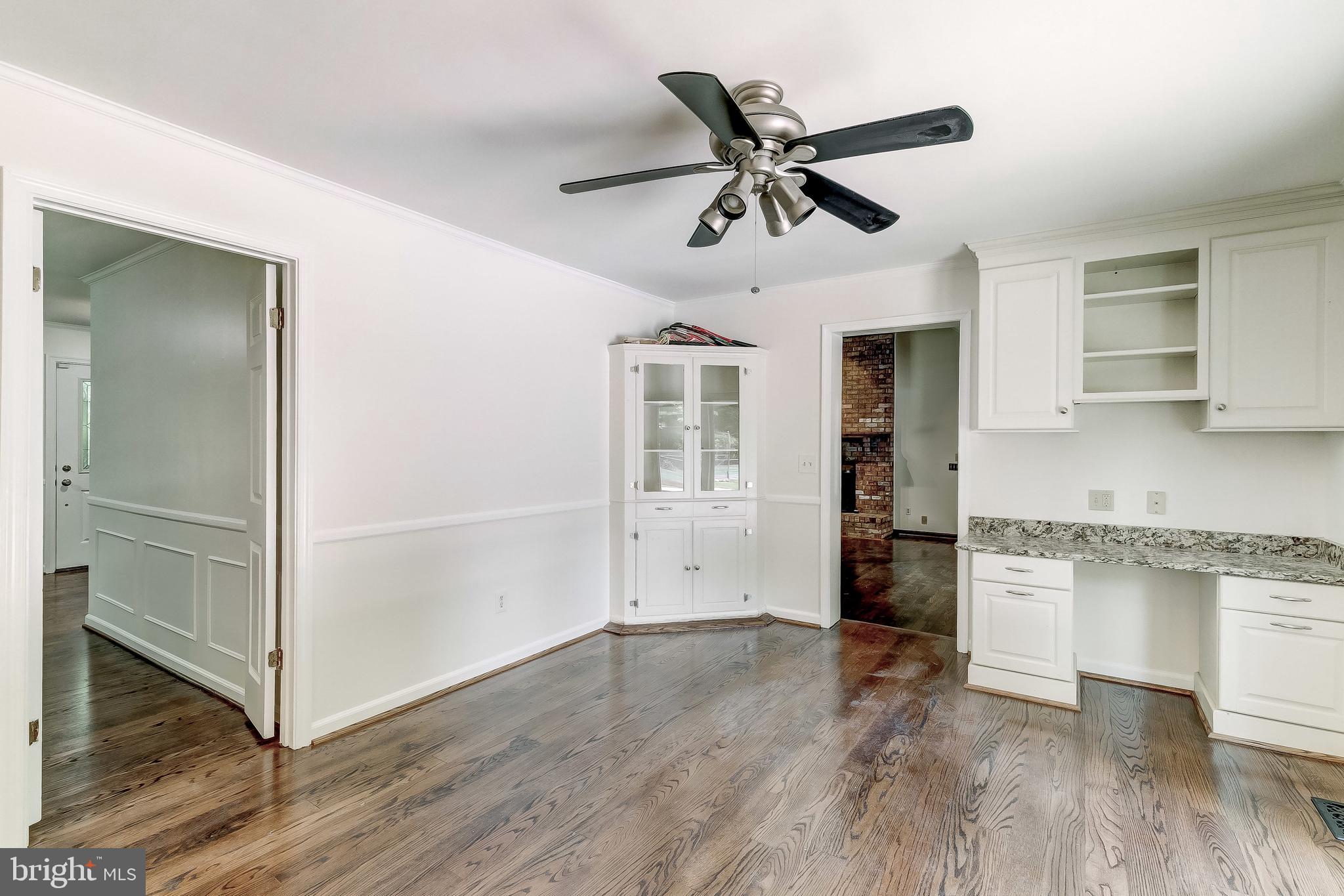 12500 Timber Grove Road Reisterstown, MD 21136 - Photo 19 of 89 Kitchen Table Space