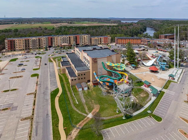 $174,900 | 2411 River, Unit 2515, Wisconsin Dells, WI 53965