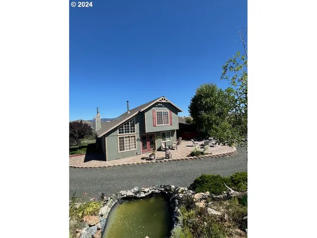 $550,000 | 58392 Antelope Lane, Mount Vernon, OR 97865