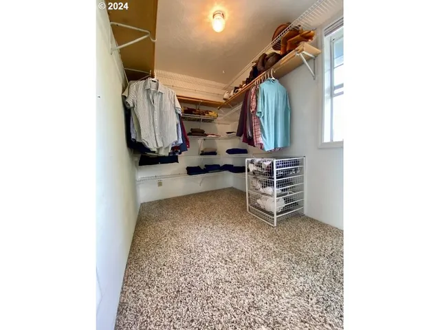 $550,000 | 58392 Antelope Lane, Mount Vernon, OR 97865