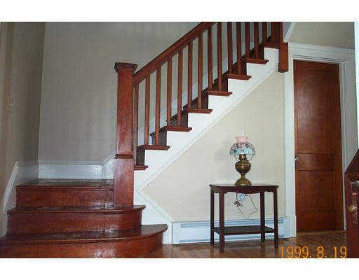 183 King Philip Road Worcester, MA 01606 - Photo 11 of 16