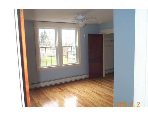 183 King Philip Road Worcester, MA 01606 - Photo 12 of 16