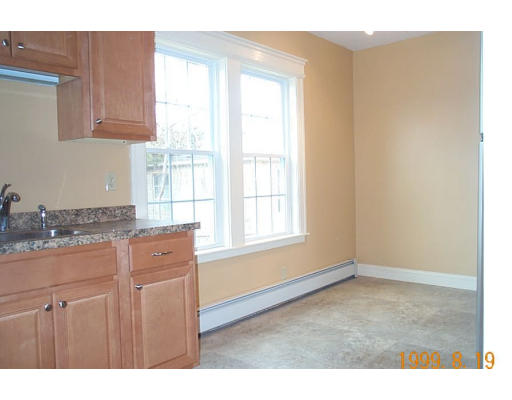 183 King Philip Road Worcester, MA 01606 - Photo 8 of 16