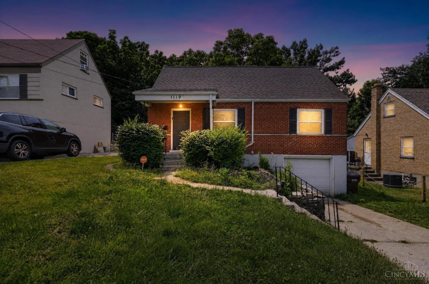1119 Anderson Ferry Road Cincinnati, OH 45238 - Photo 2 of 31