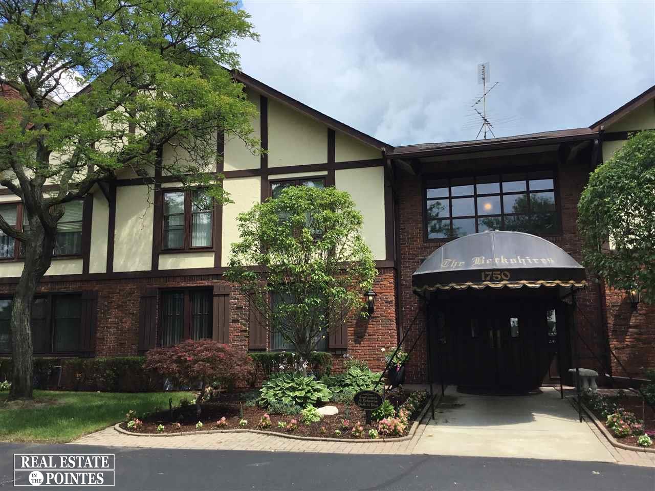 1750 Vernier Road, Unit 20 Grosse Pointe Woods, MI 48236 - Photo 25 of 25