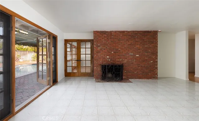 $9,800 | 1509 Anita Lane, Newport Beach, CA 92660