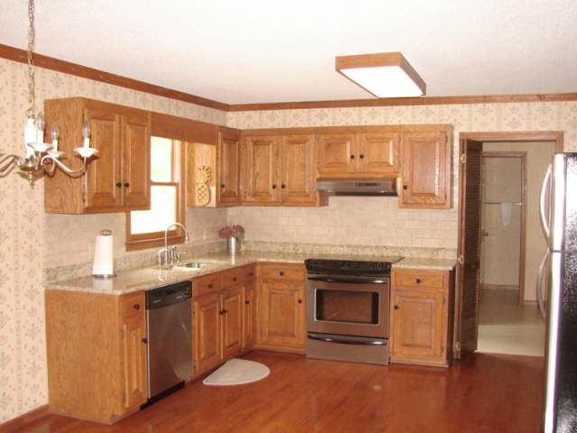 209 Old Forest Road Easley, SC 29640 - Photo 3 of 19