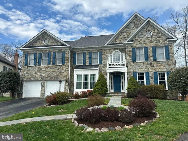 $850,000 | 3519 Katrina Court, Triangle, VA 22172