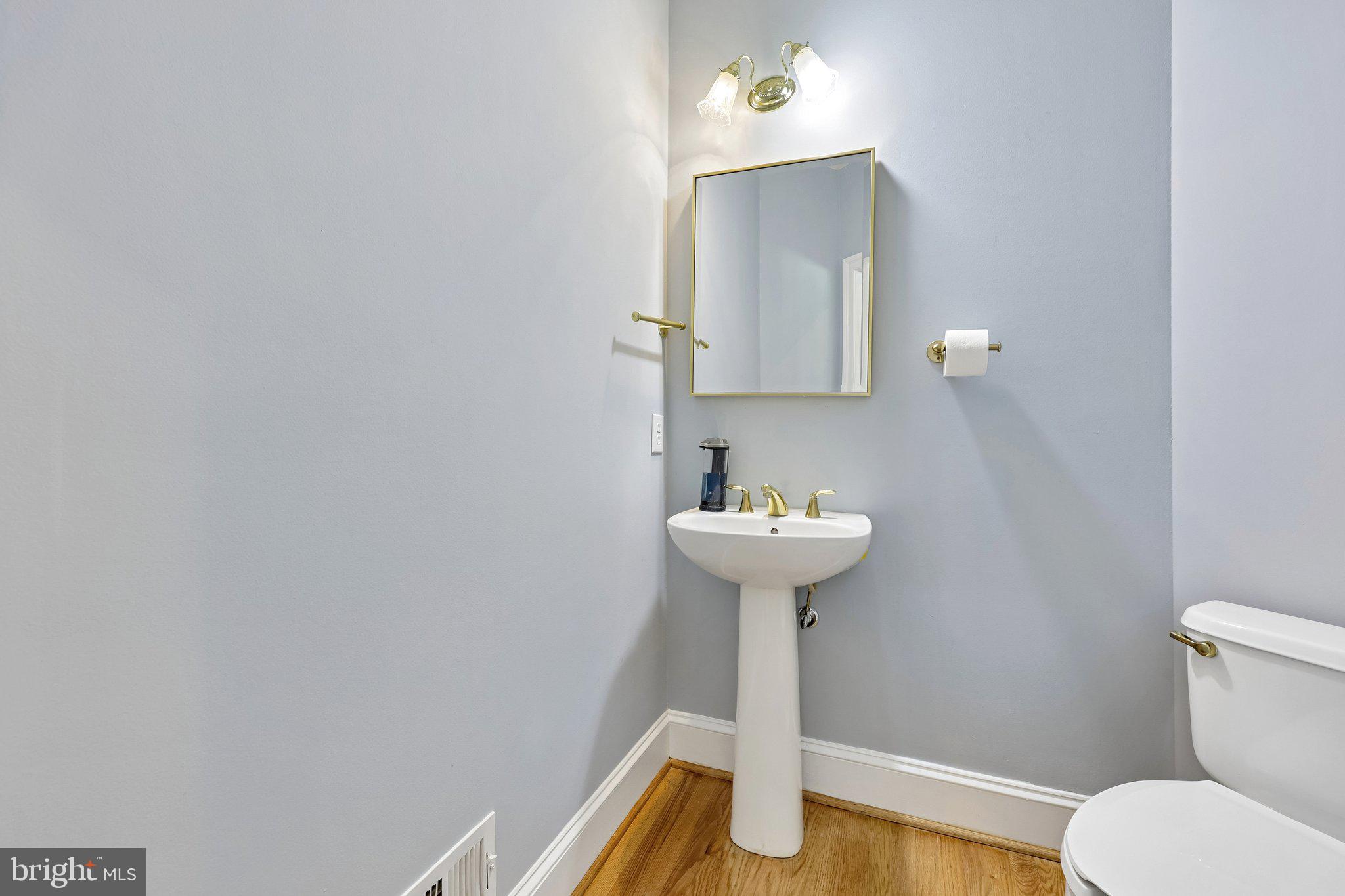 3519 Katrina Court Triangle, VA 22172 - Photo 35 of 101 a bathroom with a sink and mirror