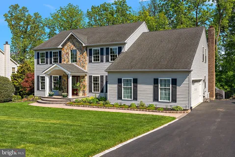 $769,900 | 40 Silverwood Boulevard, Newark, DE 19711