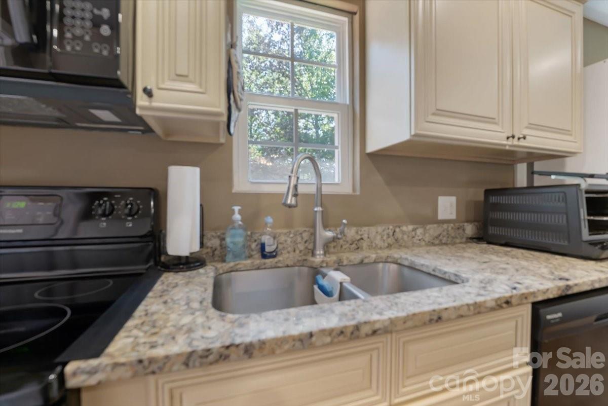 2932 Ranger Road Clover, SC 29710 - Photo 18 of 37 Gallery Image 18