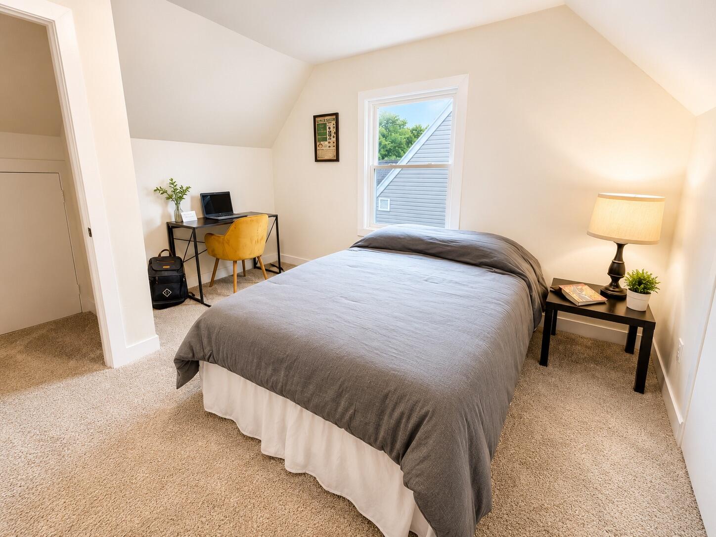2205 Hayes Avenue Racine, WI 53405 - Photo 15 of 21 Bedroom
