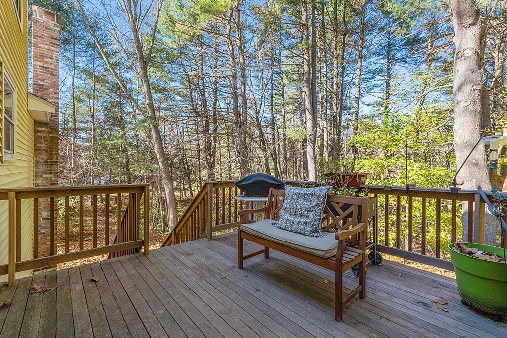 37 Freeman Road Chelmsford, MA 01824 - Photo 27 of 33