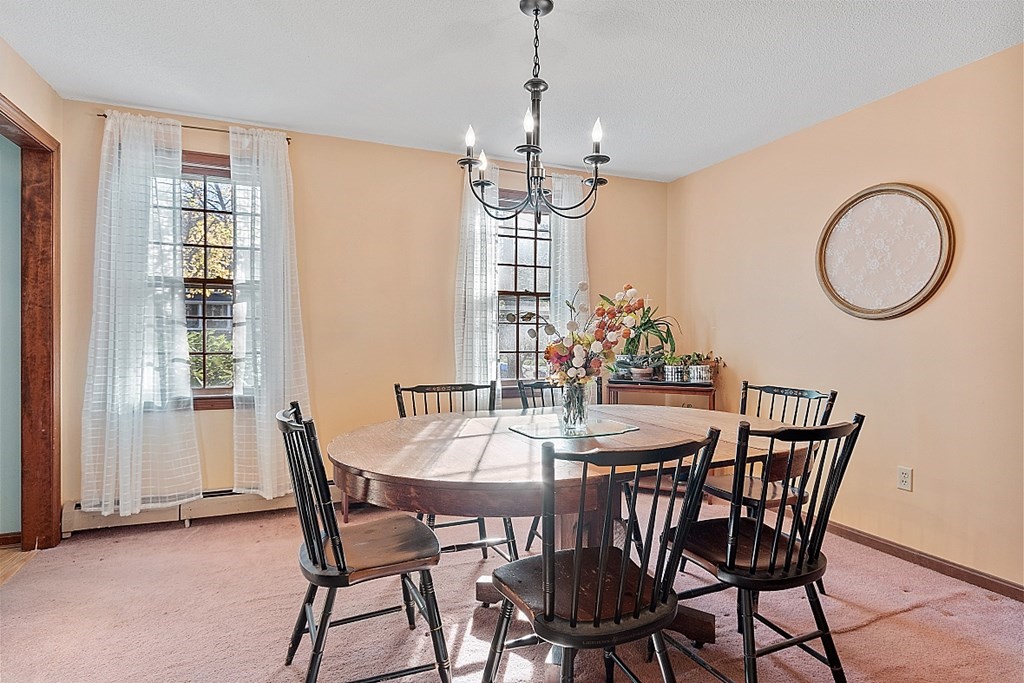 37 Freeman Road Chelmsford, MA 01824 - Photo 10 of 33