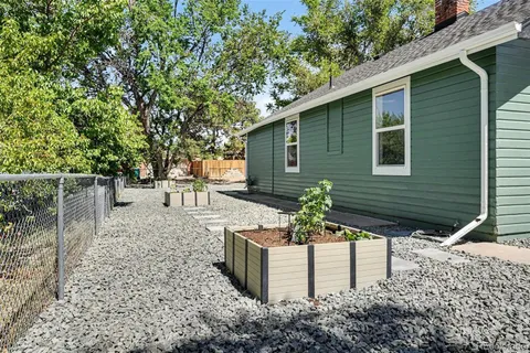 $390,000 | 1926 Hanover Street, Aurora, CO 80010