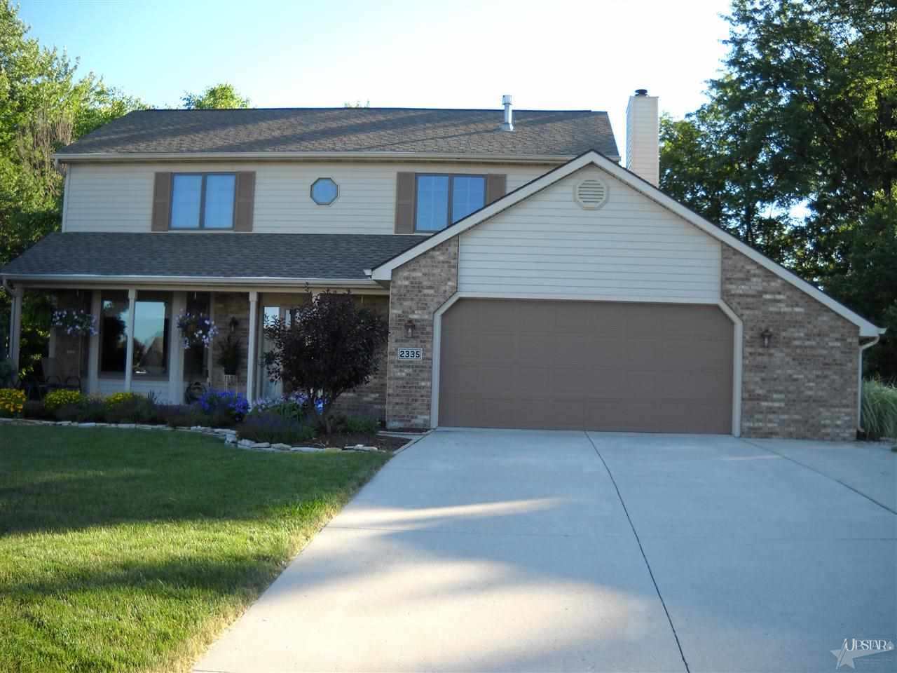 2335 Broken Oak Road Fort Wayne, IN 46818 - Photo 1 of 30