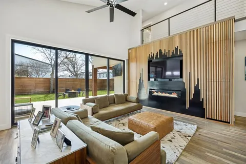 $1,075,000 | 3822 Durango Drive, Dallas, TX 75220